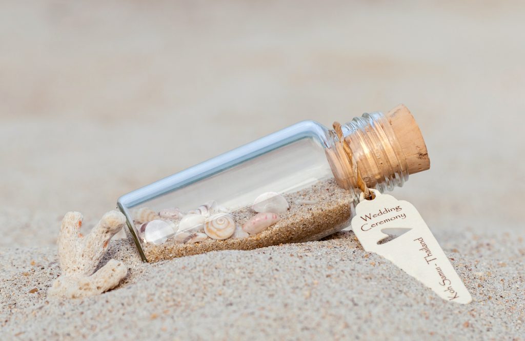 サンドセレモニー」で想い出を形に残しましょう＊DRESSY 公式 ウェディングドレス・ファッション・エンタメニュース