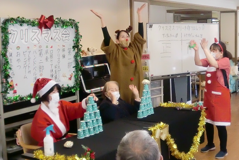 クリスマス会を行いましたお知らせ・スタッフブログ長崎市の介護施設 社会福祉法人いわこ会 さくらの里