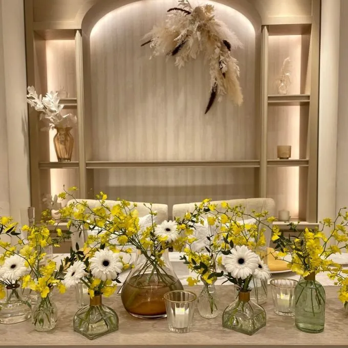 結婚式の装花の相場は高い？上手に節約する3つのコツはブライダルフェアから始まる結婚式の悩みを解決するサイト