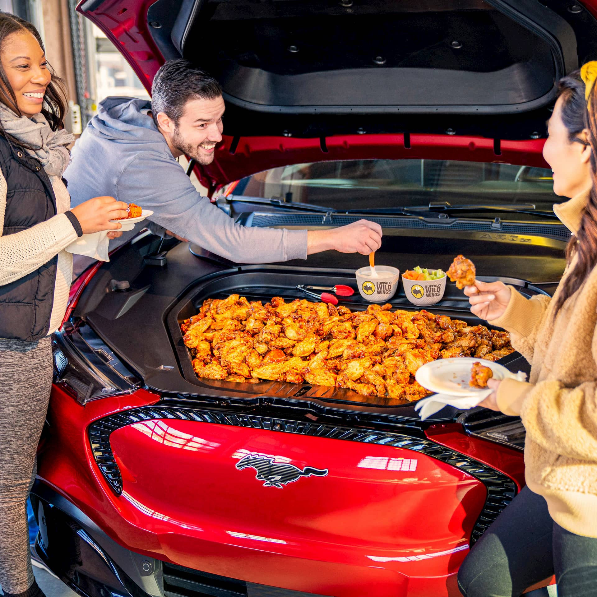 アメフト関学大‐日大戦の「テールゲートパーティ」でBBQ料理を販売！両雄の友好と親睦に一役、神戸・王子スタジアムで開催！BBQ&Co株式会社バーベキューアンドコ