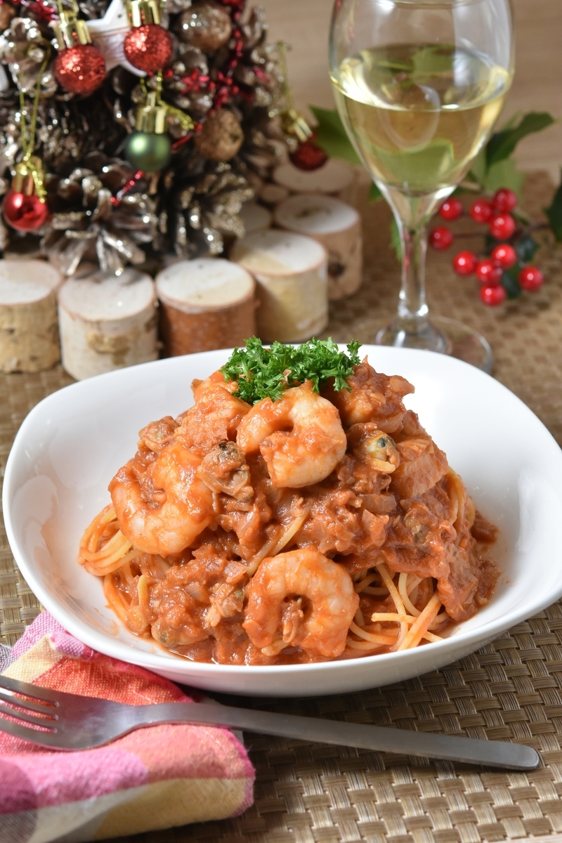 クリスマスディナー副菜レシピまとめ 大ヒットレシピ多数！栗原はるみさん、ワタナベマキさん 36品一挙公開！ 2024LEE