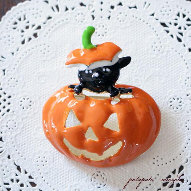 ハロウィン ブローチ カボチャ 光る 可愛い 人気 ピン 輝くバッジ コスプレ 道具 アクセサリー パーティー 装飾 プレゼント15個セット 帽付きカボチャハロウィン ブローチピン カボチャ 光るおもちゃ 輝く 面白い バッジクリップ パーティー飾り 15個セット 帽付き