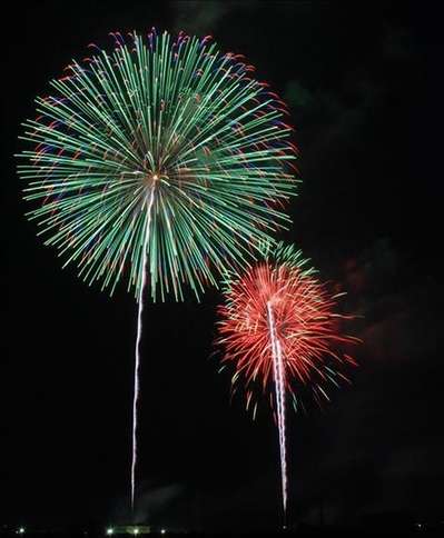 アクセス・駐輪場のご案内当日は大変な混雑が予想されます。ご来場は公共交通機関をご利用の上、できる限り早い時間にお越しくださいますよう、ご協力をお願いいたします。 🚆電車・バスでお越しの方 □枚方会場京阪「枚方市駅」から徒歩約15分。 ⚠️17時以降は駅