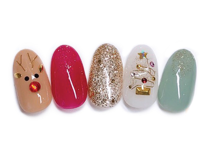 冬ネイルのネイルデザインParkikoi カラージェルキャンドゥ -100均ジェルネイルでクリスマスネイル🎄✨ by るか@luchasroom 乾燥肌LIPS