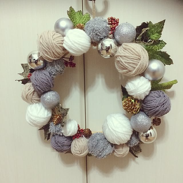 100均 セリア の材料のみで簡単クリスマスリースを作りました! - ウシコスポストおうち英語と知育を楽しむ６歳ママのブログ