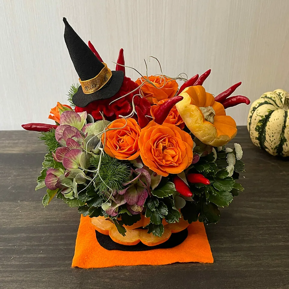 Happy Halloween ハロウィン アレンジメント 魔女 アーティフィシャルアレンジメント R&yF57iichi日々の暮らしを心地よくするハンドメイドやアンティークのマーケットプレイス