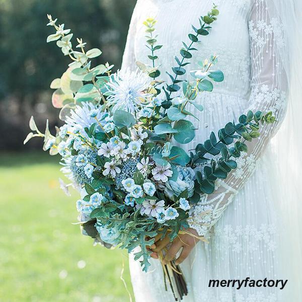 春夏秋冬・結婚式のお花 旬の安い種類を選んでブーケ&装花を節約