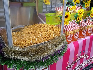 🎇 今回、若月印刷の初の試みとして、８月１５日に開催される水郷大江夏まつり灯ろう流し花火大会と同日にマルシェを開催します！ イベント名は、夏を彩る水郷よりみちマルシェに決定しました