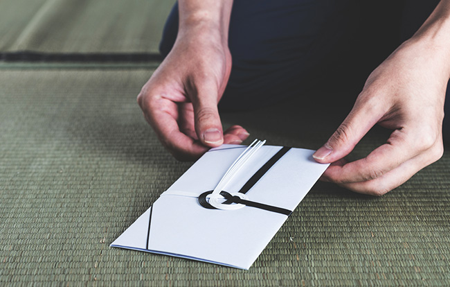 法事で包むお布施の相場がわかる！料金から渡し方まで徹底解説