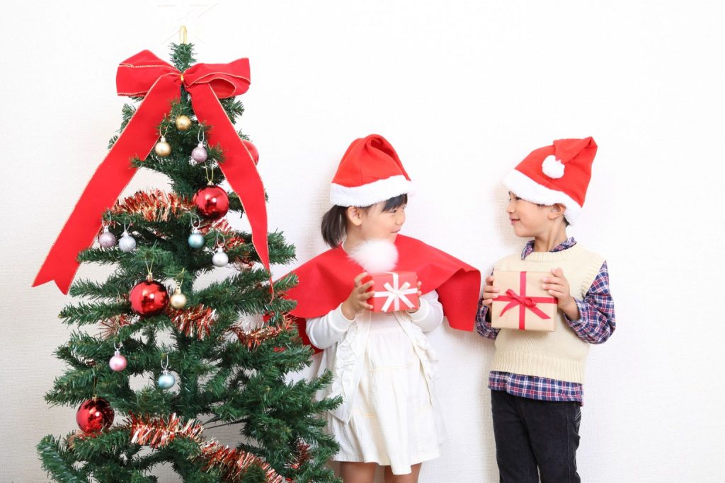 クリスマスパーティーに何する？ 盛り上がるゲーム10選 幼児・小学生向け