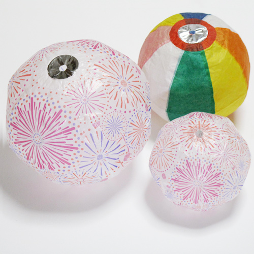 刺繍御朱印 花火 手漉き和紙に印刷をかけた上に、金糸で花火の刺繍を施しました。亀山八幡宮下関刺繍刺繍御朱印限定御朱印紫陽花花火はなび花火大会花火御朱印池松ネーム千々松和紙工房