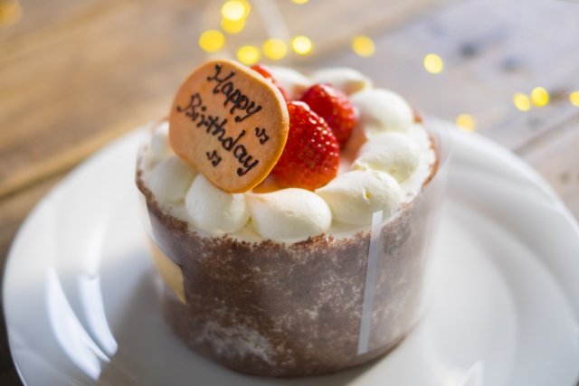 なるほど！」「これなら書けそう」 プロ直伝『チョコペンの書き方』が参考になる – GLUGLU グルグルby grape