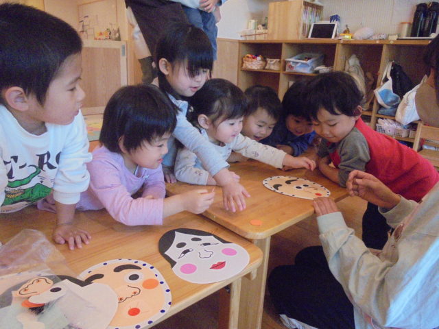 福笑いを手作りで！簡単な作り方をとアレンジした遊び方を紹介