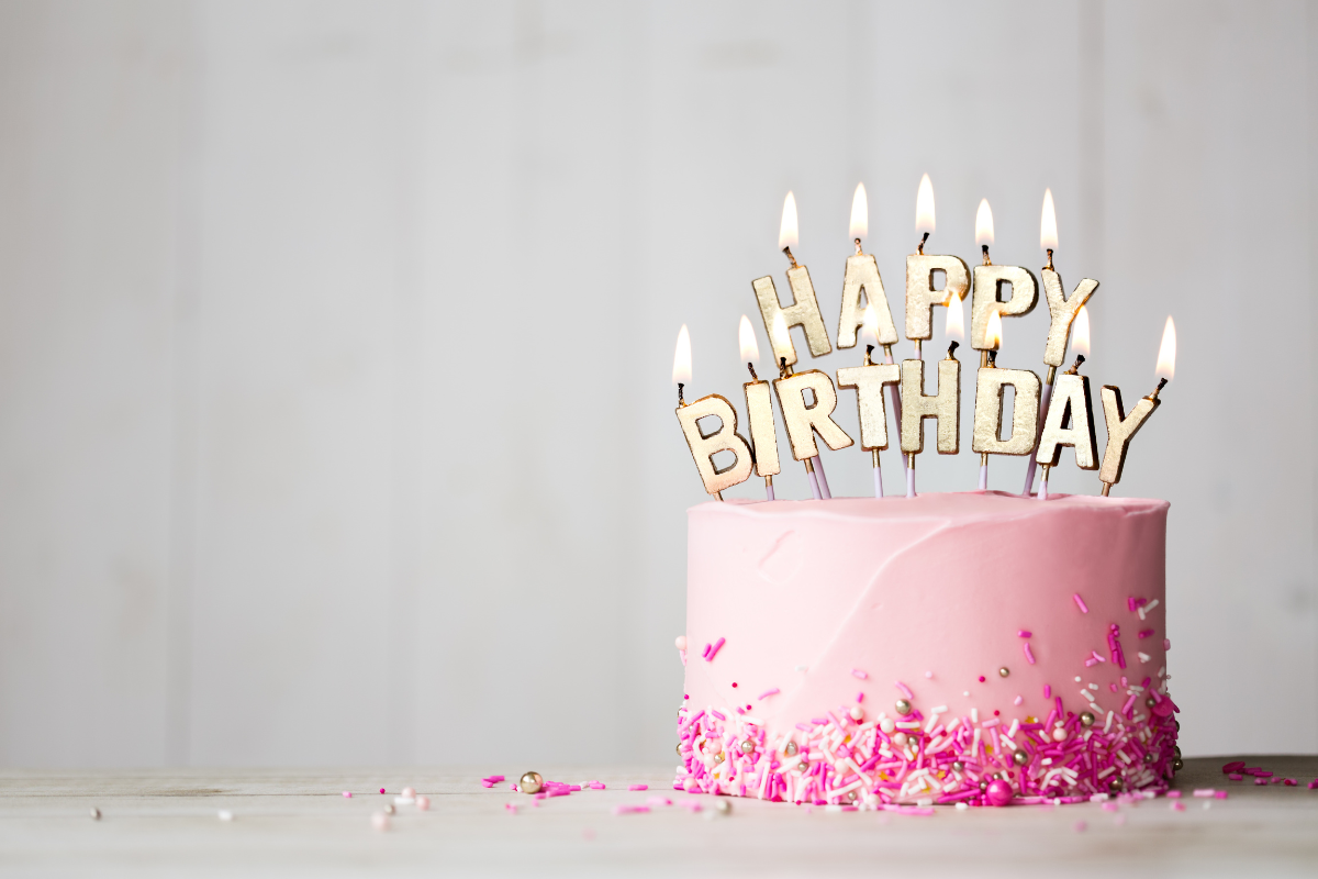 誕生日にLINEで使えるアスキーアートやaa、誕生日ケーキ・誕生日おめでとう – 24favors