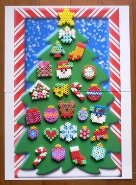 アイロンビーズ図案・季節・イベント 冬・クリスマスヒイラギとベル手作りしてみたよ♪