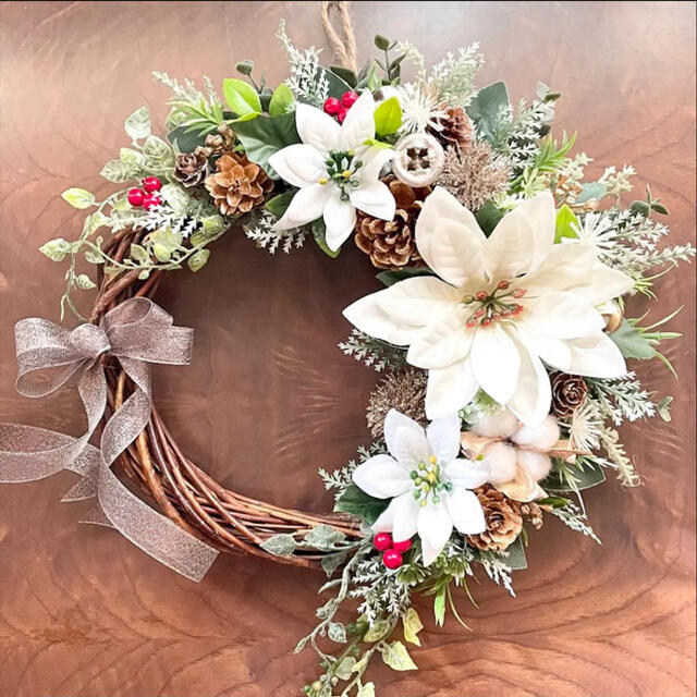 クリスマスリース くすみブルー、クリスマスツリー ライト付き 白、ゴールド Amazon.co.jp: SINSESA エクリスドー クリスマス