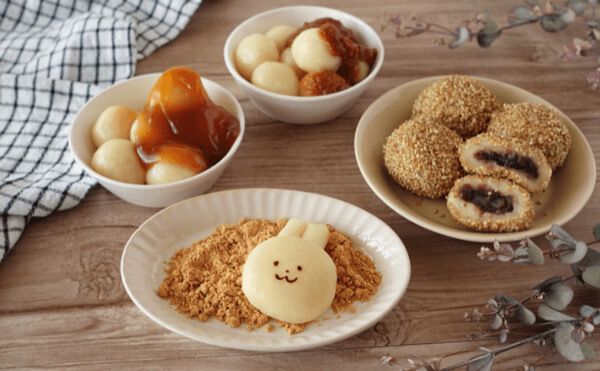 お月見団子のご予約受付中です🎑 十五夜 10 6 月 当日限定販売 1,100円 税込お団子15個入 みたらしあん・こしあん・お団子を飾れる三方台付き十三夜 11 2 日 ご予約限定販売 1,100円 税込お団子13個入 みたらしあん・こしあん・お団子を飾れる三方台付き※十三夜