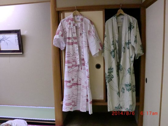 温泉浴衣 寝巻き浴衣の下に着るものって？ 旅館の浴衣美杉堂- 旅館の浴衣美杉堂_浴衣作って30年♪ 株 竹杉商事