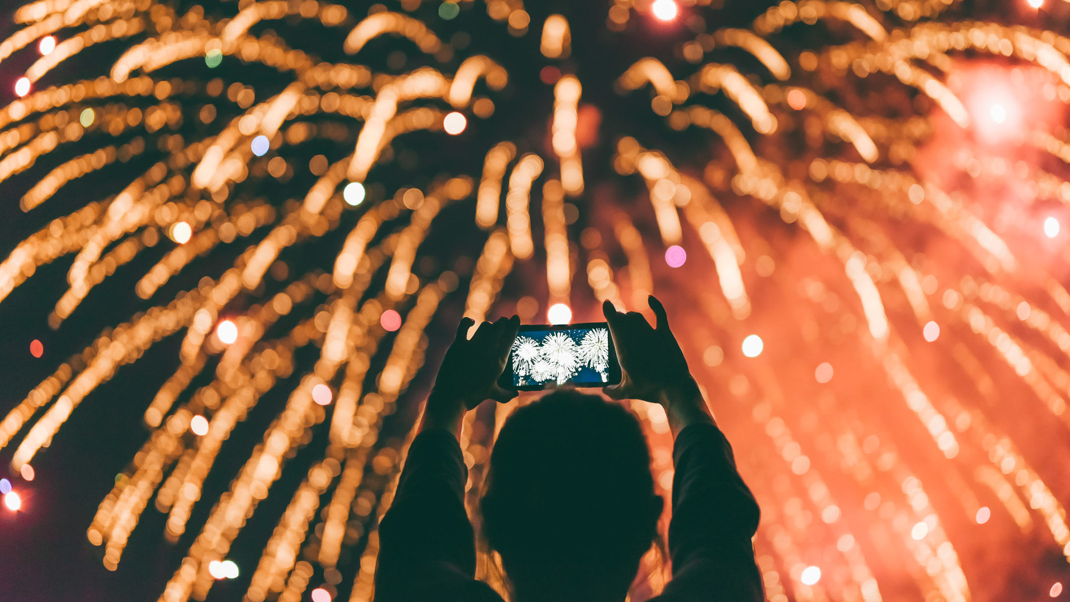 花火大会に行けなかった人必見！大人でも楽しめる おしゃれ 手持ち花火とは？ウーマンエキサイト