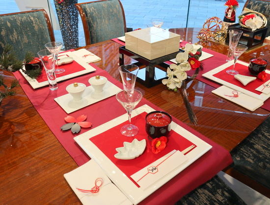 お正月のテーブルセッティングLEE