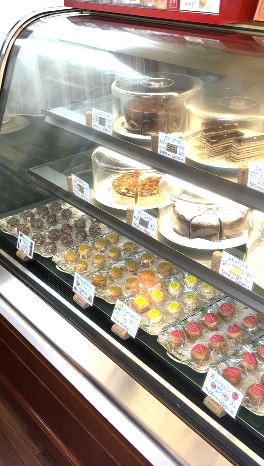 バースデイ 都城店しまむらグループ