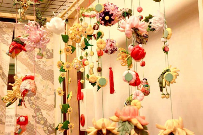 吊るし雛 吊るし飾り の 選び方 買い方 種類 飾り方 ゆかり 意味 が解る吊るしひな大百科