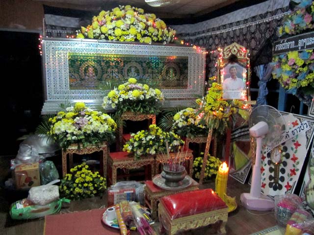 タイの田舎の葬儀 その懐事情はお葬式⑥タイの田舎暮らし、動物、つれづれ