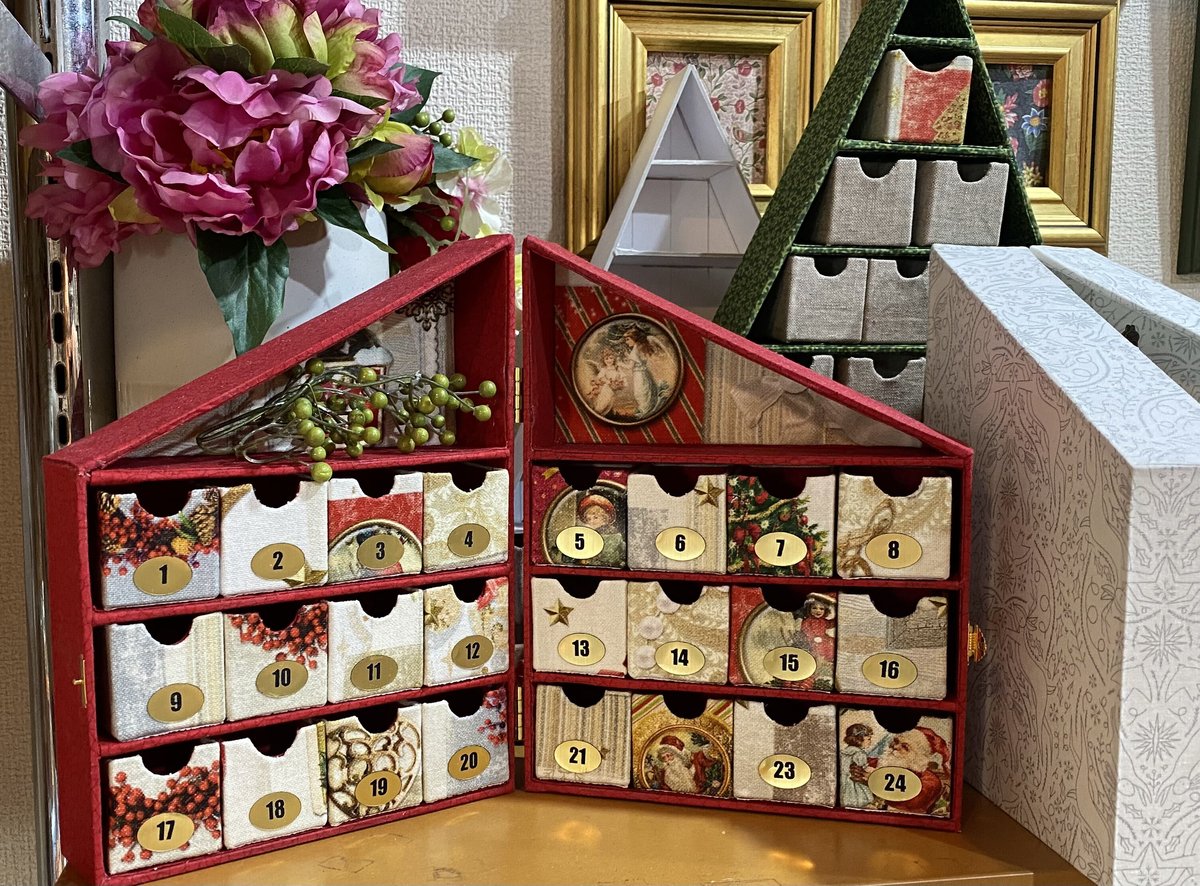 カスタムアドベントカレンダー 空の高級段ボール紙 ギフト 美容化粧品パッケージ カウントダウン クリスマスアドベントカレンダーボックス - 中国カレンダーボックス、アドベントカレンダーボックス、包装紙ボックス、包装用マグネットボックス、化粧箱、 硬質包装箱