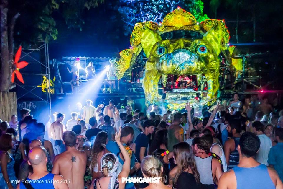 サムイ島とパンガン島発着のフルムーンパーティー用ボート送迎タイ - KKday