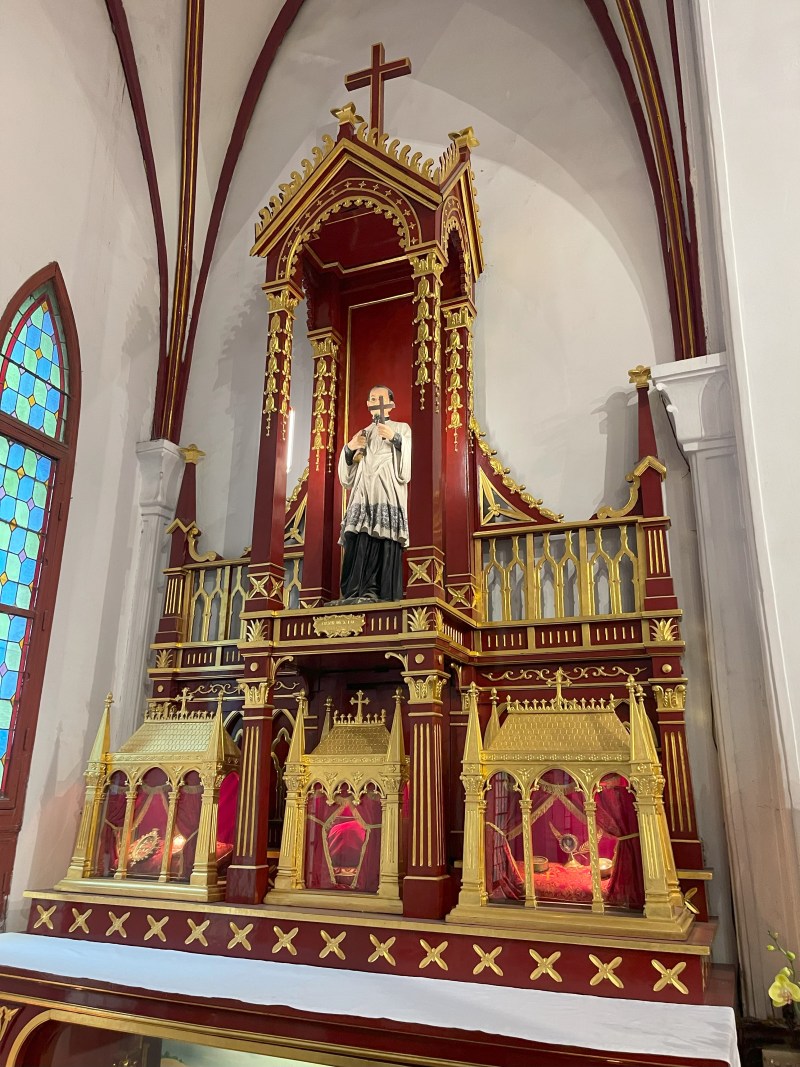 ハノイ大教会を観光するなら知っておきたい！入れる時間・アクセス・見どころガイド - ベトナムリアルガイド