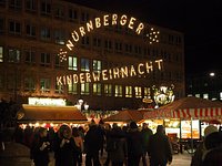 2024年 ニュルンベルクのクリスマスマーケットは世界一有名？ドイツ在住者が徹底紹介 ドイツ3大クリスマスマーケットフランクフルトから発信！ドイツ生情報