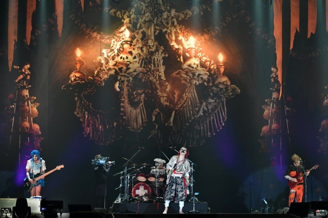 13日金曜日 13時15分現在です♪ 今日から店内がハロウィン🎃👻 18時closeです お待ちしてますね