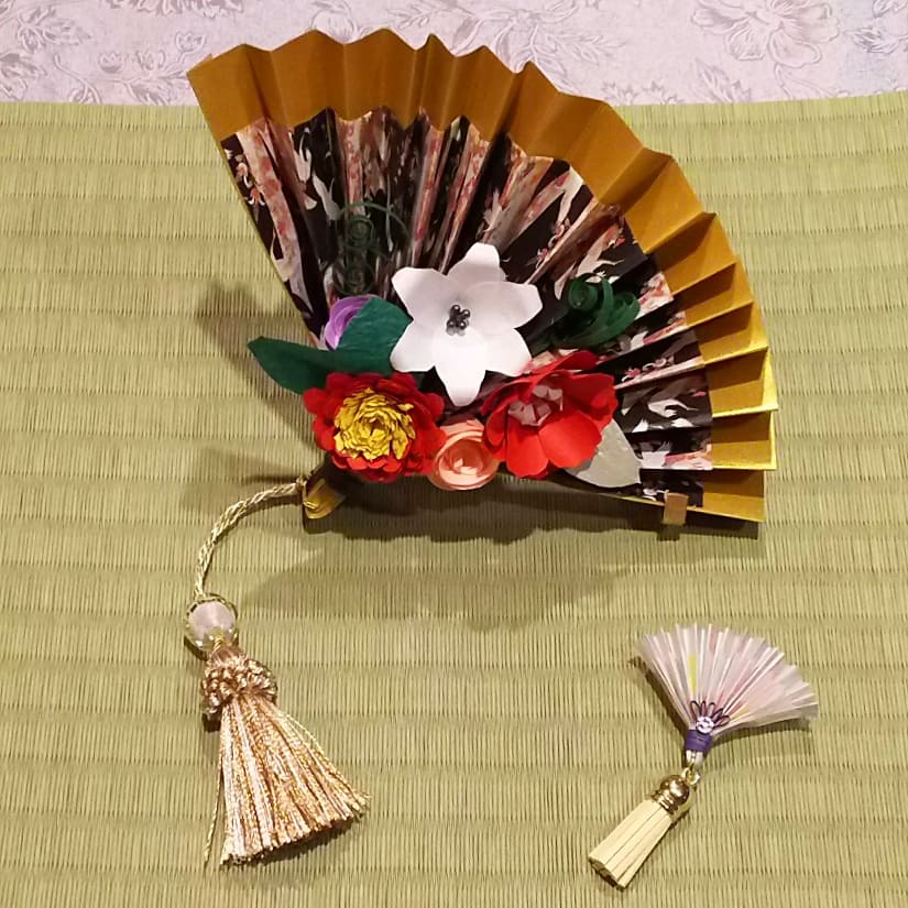 お正月の折り紙 鶴の扇