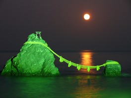 二見浦 夫婦岩 朝日 日の出の写真素材 - PIXTA