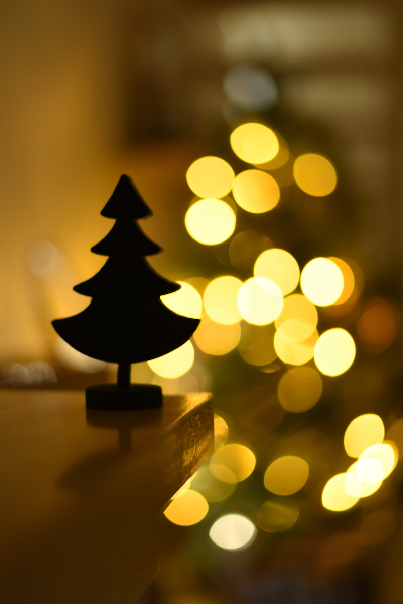 背景素材壁紙、クリスマス ツリー、プレゼント、ライト、装飾、装飾、装飾、冬のイラスト素材・ベクター Image 66599584