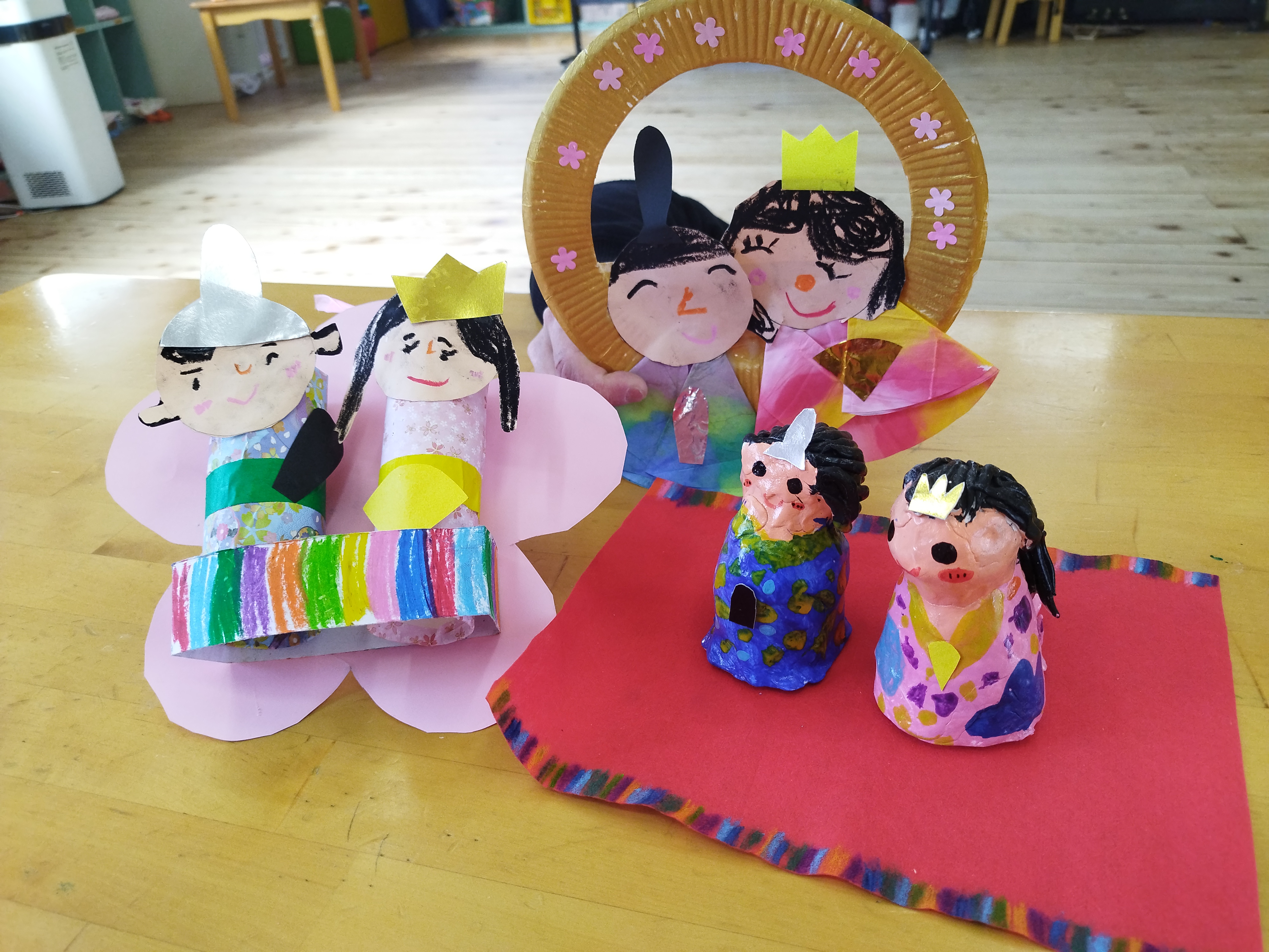 お雛様・お内裏様を工作！ペーパー芯と紙皿で壁掛けの雛飾りを作ろう工作・自由研究All About