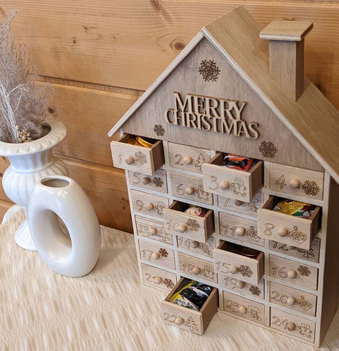 おすすめお菓子のアドベントカレンダー3選＆100均で手作り材料を揃えてクリスマス東京イベントプラス親子で楽しいお得な週末お出かけ情報