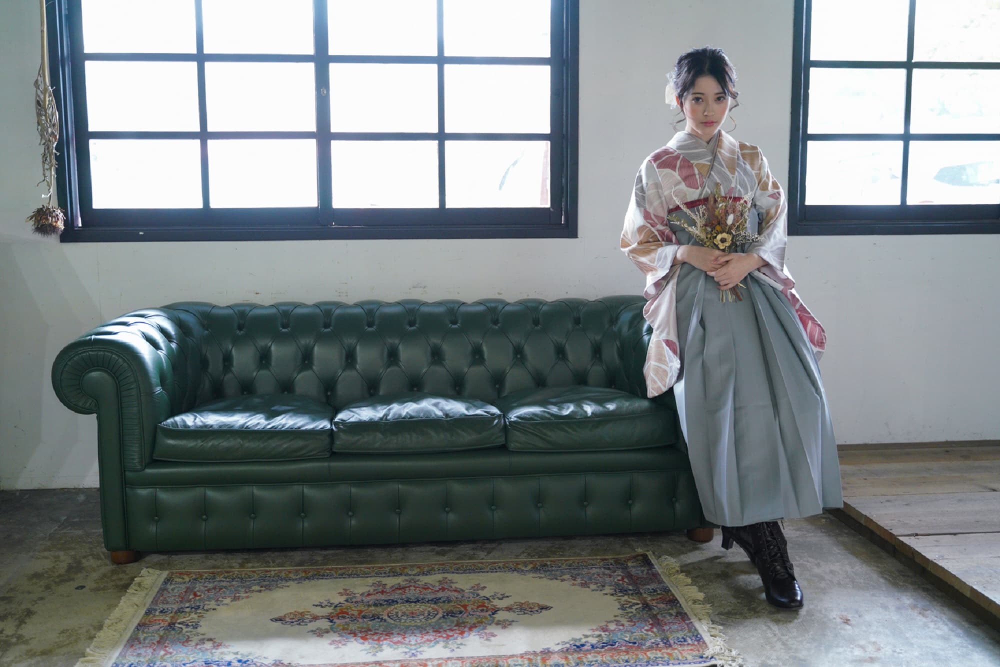 ちはやふる』でも人気！女性の「袴」の歴史と明治・大正のトレンド、タカラジェンヌの袴の色も解説和樂web 美の国ニッポンをもっと知る