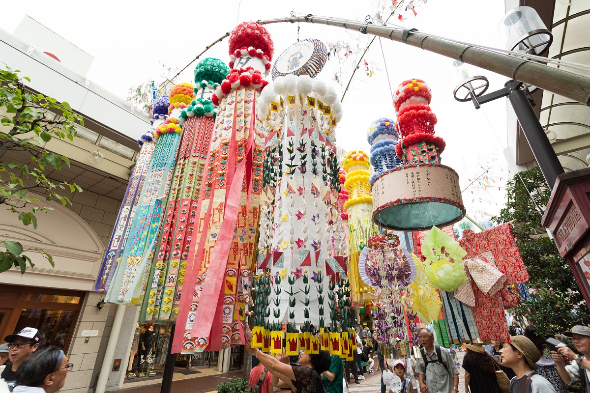 東北四大祭り「仙台七夕まつり」：伊達政宗公の時代から続く色鮮やかな伝統行事nippon.com