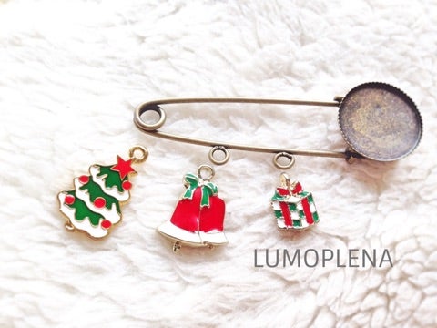 クリスマスブローチ 手作り 簡単TikTok