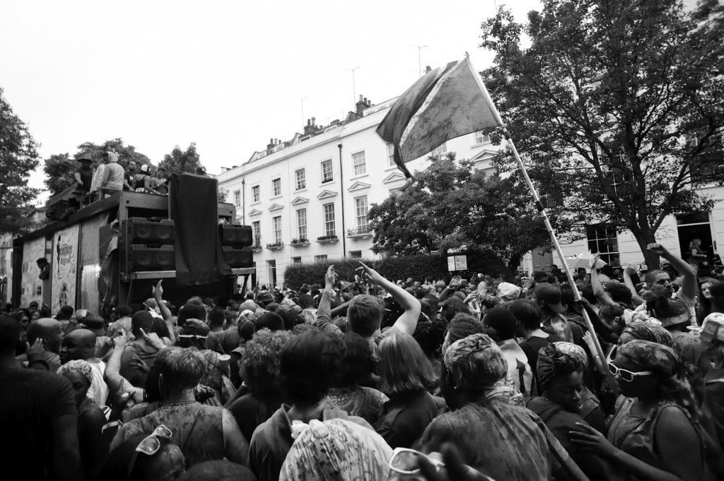 ADレポート「全身で体感、ノッティングヒルカーニバル！」Japan Local Government CentreJLGC: London