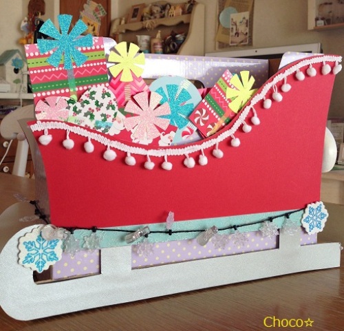 Amazon.co.jp: Eaasty ダンボール サンタそり 写真 Op 35.4インチ レッド サンタクロース クリスマス ソリ デコレーション ダンボールサンタそり スタンドアップ 装飾 写真 小道具 クリスマスパーティー ホリデー装飾 : おもちゃ