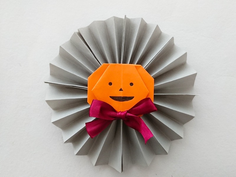 100均材料でハロウィンリースの作り方シンプル～クモの巣ver. – Monosiri