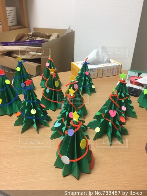 子どもと一緒に作ろう！クリスマスツリーやオーナメント製作７選みんなの幼児と保育