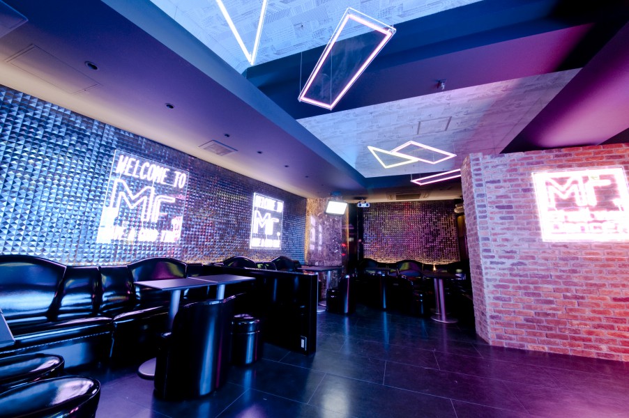 100均で箔押しっぽくなるシール買いました : 作ってる時間が楽しいから