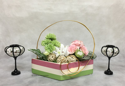 ひな祭りのアレンジメント 桃の花とガーベラ、スイトピーでピンク系にお花選びのコンシェルジュ