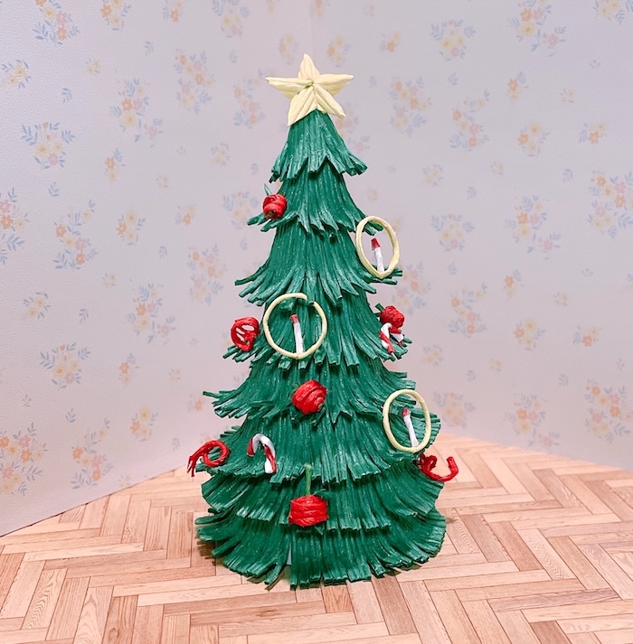 まつぼっくりでミニクリスマスツリーを作ろう！親子で楽しむアウトドア！自作・DIYBE-PAL キャンプ、アウトドア、自然派生活の情報源ビーパル
