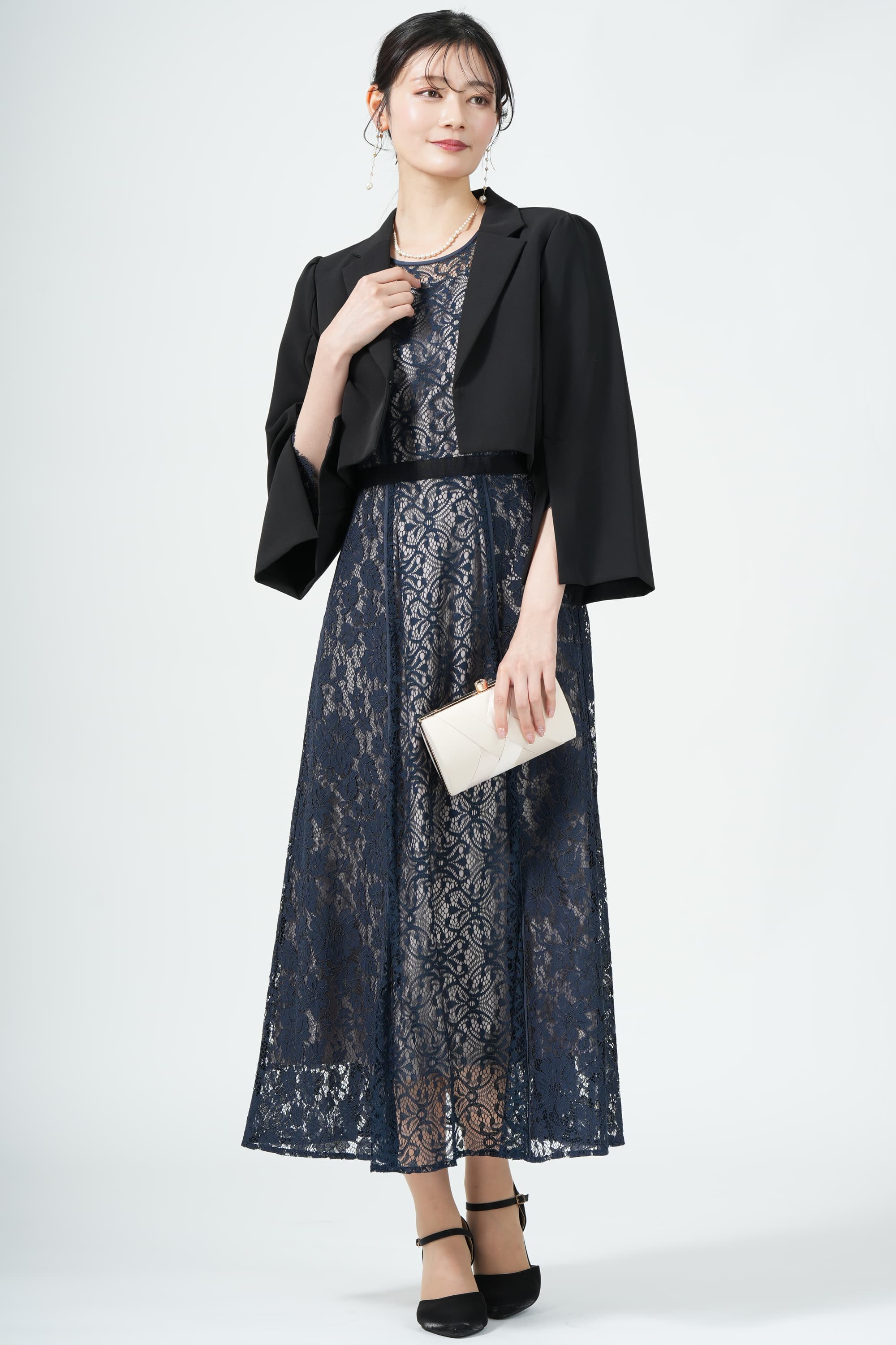 パンプスを使った「ネイビーワンピース」の人気ファッションコーディネート - WEAR