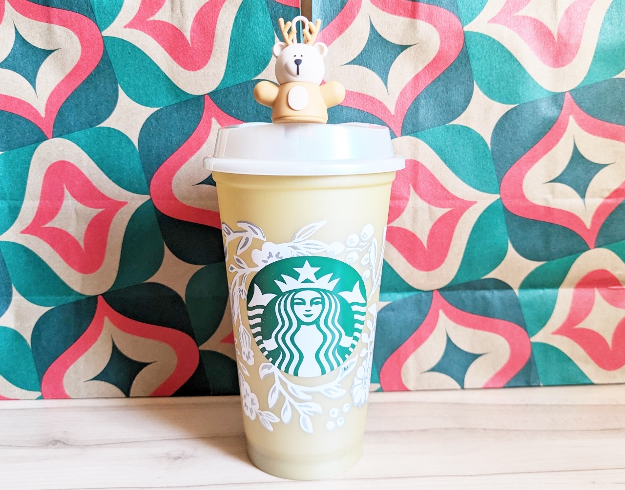 スタバのレッドカップ2024ストレートコンプ！？ - ひろとカフェと