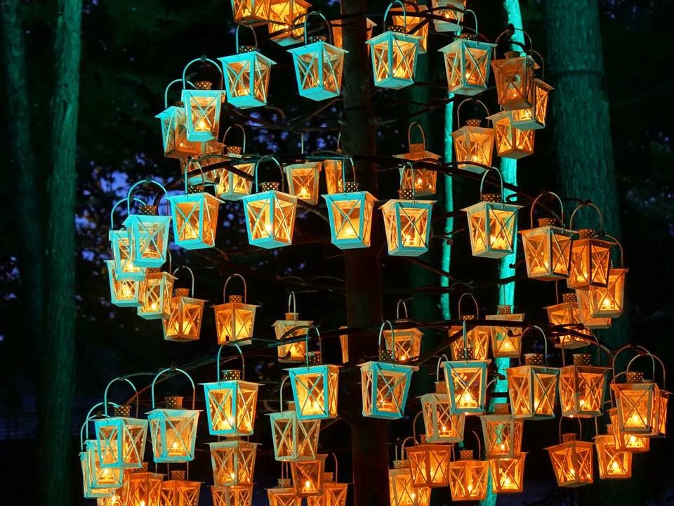 ASCII.jp：「軽井沢高原教会 サマーキャンドルナイト」完全予約制で8月31日まで開催中